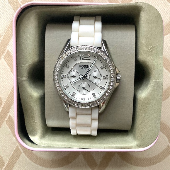 🌸 Fossil Women’s Crystal Bezel Watch – White Silicone Strap – New Battery – Box - Picture 2 of 11